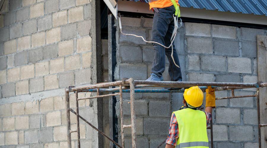 Expert Emergency Roof Repairs services in Omena, MI